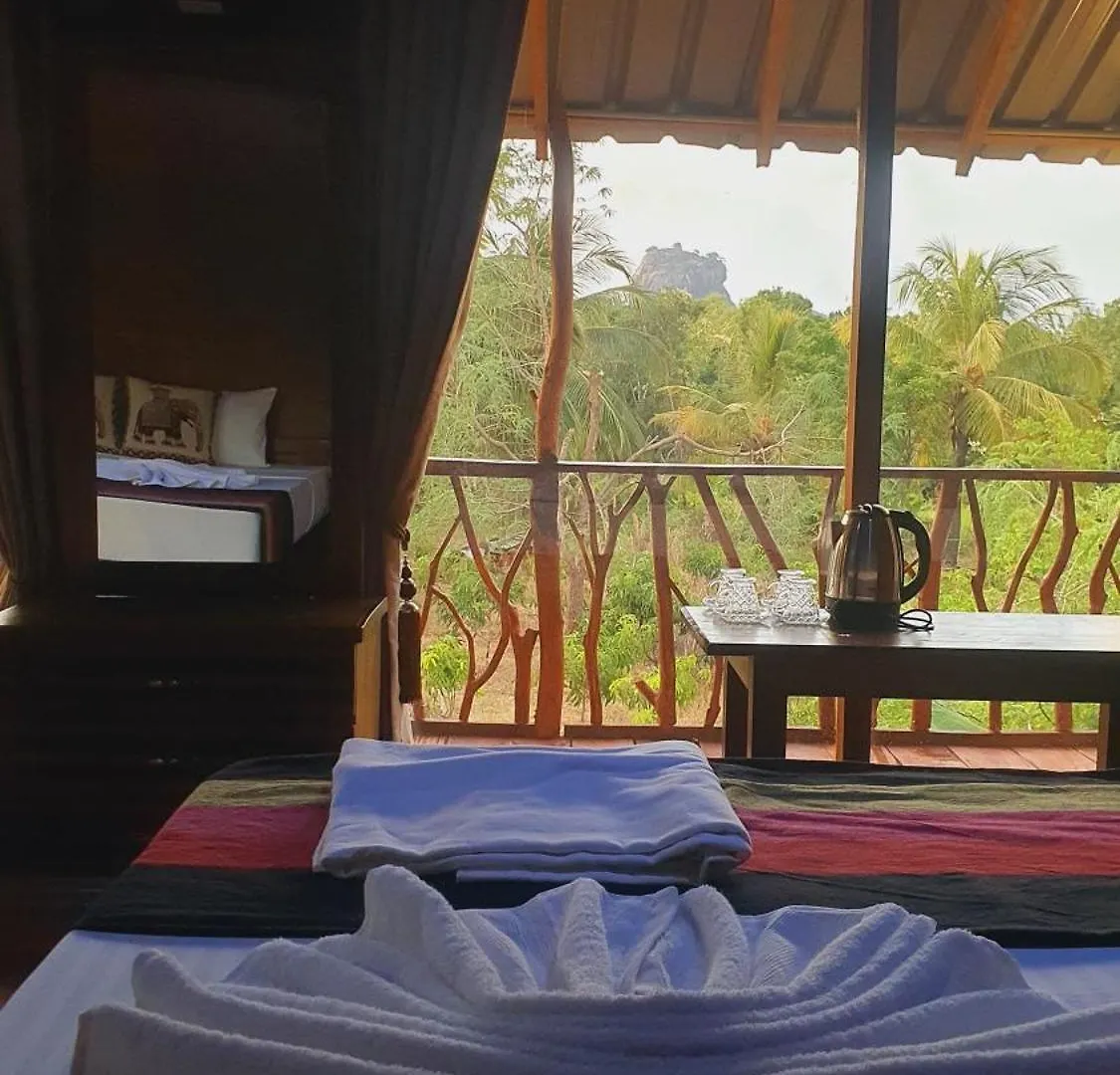 Lodge Sigiriya Rock View Tree House Villa