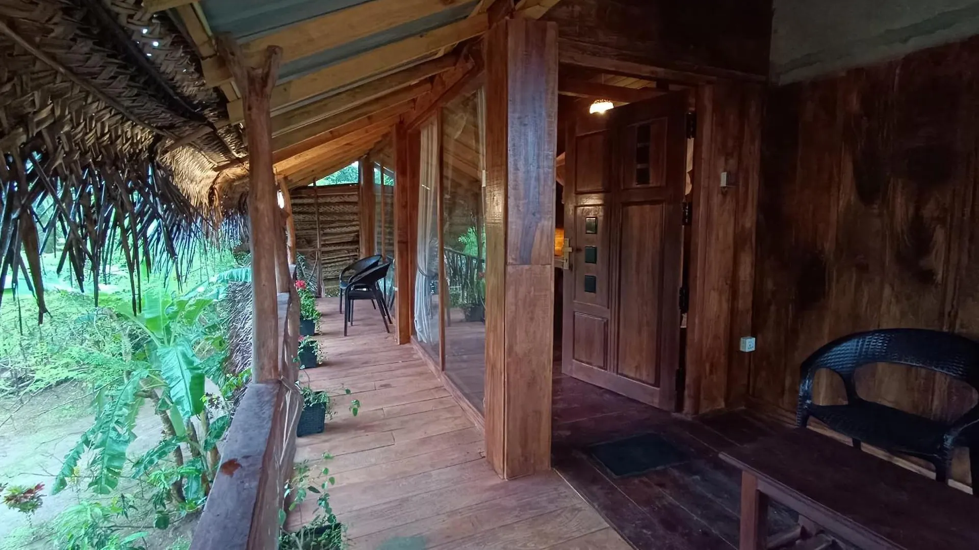 Sigiriya Rock View Tree House Villa