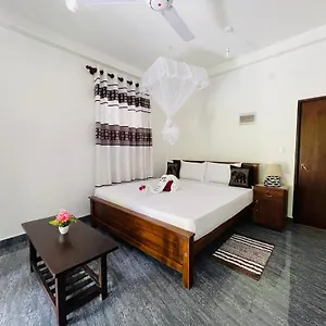 Bed & Breakfast Dream, Sigiriya